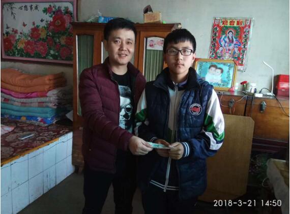 中博公司長期資助困難學(xué)生